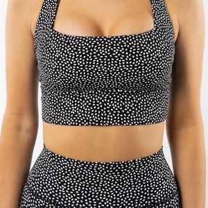 Buffbunny bossy print size M revolution sports bra